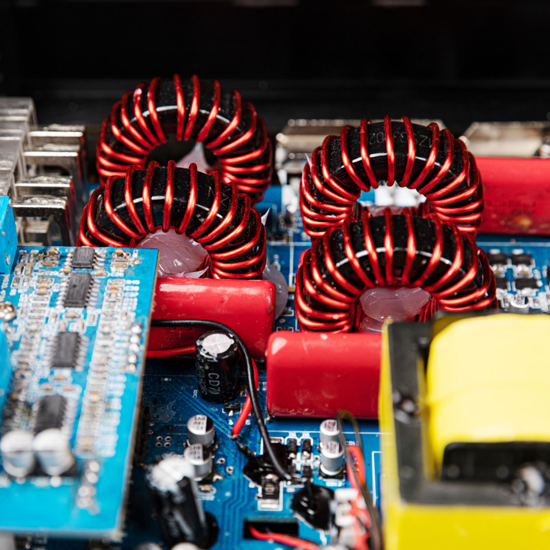 Hifonics HAC-3000.4D 4-Channel 3000W Max Super D-Class Car Audio Amplifier